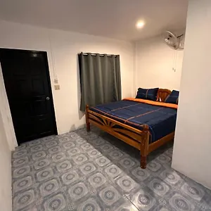 Hotel Divers House